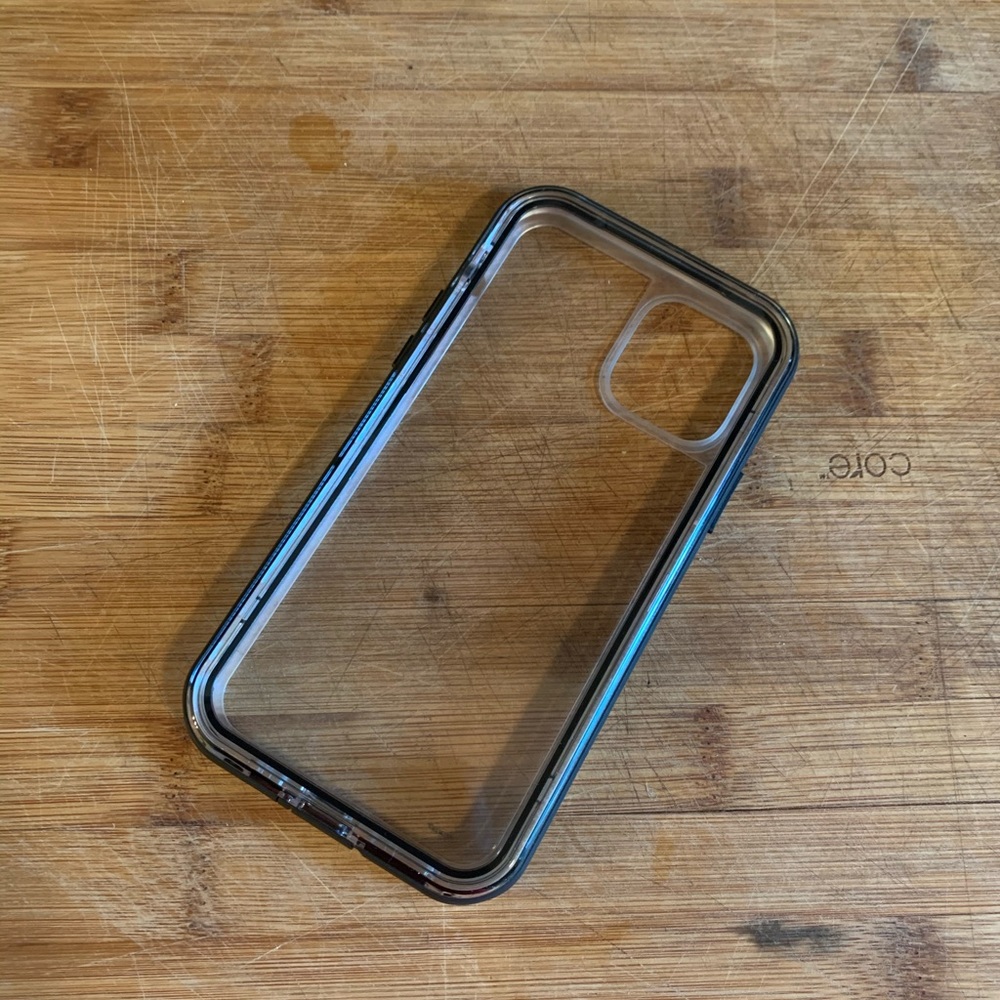 iPhone 11 Pro lifeproof case